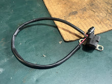 Cargar imagen en el visor de la galería, DF 90 hp Suzuki IGNITION TIMING Coil 32160-87J10 2004-17 four stroke 32160-87L00 80-300 hp
