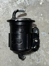 Cargar imagen en el visor de la galería, DF 150 hp Suzuki vst FUEL FILTER 15440-96J01 four stroke 2020 175 200 hp compatible
