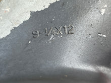Cargar imagen en el visor de la galería, BF 25 30 hp Honda 58130-ZV7-000ZA PROPELLER 9 1/4 x 12 pitch OEM with hardware
