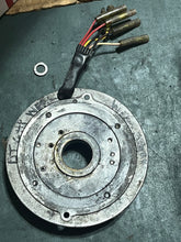 Cargar imagen en el visor de la galería, DT 8 &amp; 6 hp Suzuki STATOR 32101-98151 STATOR ASSY two stroke 1986-2002
