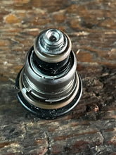 Load image into Gallery viewer, 135 150 175 hp Mercury FUEL INJECTOR 804841 two stroke Optimax compatible 110-200hp
