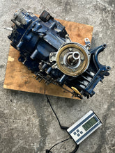 Charger l'image dans la galerie, 70  60 50 hp Tohatsu Nissan POWERHEAD CYLINDER &amp; CRANK CASE ASSEMBLY 360011001 two stroke two cylinder 1986-2002 - 145+ cold 
