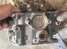 Load image into Gallery viewer, BF 225 hp Honda port CYLINDER HEAD 12210-ZY3-010ZA  2002-up BF 250 2007-up
