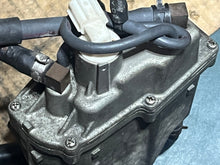 Charger l'image dans la galerie, f 115 hp Yamaha 68V-14180-01-00 vst FUEL FLOAT CHAMBER ASSY with pump 2000-2011 Four Stroke
