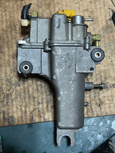 Cargar imagen en el visor de la galería, 60 hp Mercury vst VAPOR SEPARATOR &amp; fuel pump 883202T02 TESTED &amp; 883257T 1 Regulator Four Stroke EFI 30 40 50 hp compatible
