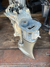 Charger l'image dans la galerie, BF 20 15 hp Honda  EXTENSION CASE 40201-ZW9-C10ZA SWIVEL 50201-ZY1-613ZA OIL CASE 11321-ZY1-425ZA four stroke 2003-up for pow

