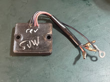 Cargar imagen en el visor de la galería, Mercury Rev Limiter Module 821889A40 two stroke 144-1889-51
