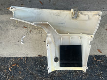 Load image into Gallery viewer, DF 115 140 Suzuki lower SIDE COVER 61820-90J11-Y5S 61821-92J00 PORT 61811-92J00 61810-90J10-Y5S STBD four stroke 2015-2021+
