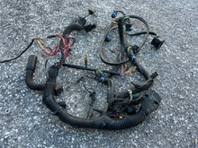 Cargar imagen en el visor de la galería, 250 hp Mercury EFI ENGINE HARNESS 825763A5 IGNITION HARNESS 825433A11 two stroke 1995 some compatibility 225 300 hp - for 4-p

