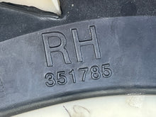 Cargar imagen en el visor de la galería, 150 hp Evinrude E-tec 351784 Port 5008263 starboard 351785 5008264 LOWER SIDE COVERS two stroke 2007

