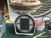 Charger l'image dans la galerie, 70 75 hp Johnson Evinrude 0581994 0581995 0583222 581111 Flywheel two stroke 3 cylinder 1978 OEM 0581545 0582166 0582451 0582
