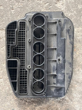 Load image into Gallery viewer, 150 - 300 hp Yamaha INTAKE SILENCER air box 60V-14440-00-00 Two Stroke HPDI 2003-2009
