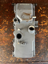 Cargar imagen en el visor de la galería, f 50 hp Yamaha CYLINDER HEAD COVER 62Y-11191-01-9S 62Y-11191-00-94 four stroke 1995-2004 62Y-01 62Y-00 some 60 hp 2002-2004
