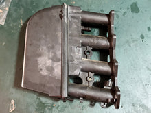 Load image into Gallery viewer, 50 40 hp Yamaha Mercury INTAKE SILENCER 62Y-14440-00-00 825105A1 four stroke 1995-2004
