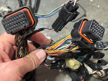 Charger l'image dans la galerie, CUSTOMIZED df 225 200 250 hp Suzuki WIRING HARNESS 36610-93J90 also 36610-93J91 four stroke - off 2006-07 model 2004-2011
