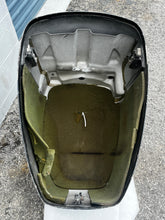 Charger l'image dans la galerie, 200 hp Mercury EFI TOP COWL 887913T1 cowling Engine Cover Two Stroke 225 250 compatible LOCAL PICK UP PREFERRED
