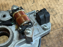 Cargar imagen en el visor de la galería, 50 40 hp Yamaha OEM BASE ASSY 63D-85560-10-00 stator trigger Two Stroke 2000-2005
