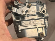 Load image into Gallery viewer, 90 hp Yamaha CARBURETOR SET 61H-30 6H1-14301-30-00 6H1-14302-30-00 6H1-14303-30-00 Two Stroke 2004-09 superseded 6H1-31

