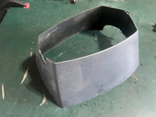 Charger l'image dans la galerie, 50 40 hp Yamaha bottom cowling APRON 63D-42741-00-4D 1995-2006
