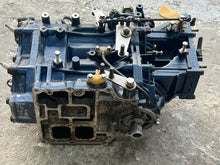 Charger l'image dans la galerie, 70  60 50 hp Tohatsu Nissan POWERHEAD CYLINDER &amp; CRANK CASE ASSEMBLY 360011001 two stroke two cylinder 1986-2002 - 145+ cold 
