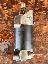 Charger l'image dans la galerie, 40 50 60 70 hp Yamaha Starter electric STARTER starting motor Two Stroke OEM tested 6H4-81800-11-00 6H3-81800-10-00
