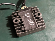 Charger l'image dans la galerie, BF 50 40 hp Honda 31600-ZV5-003 RECTIFIER voltage regulator four stroke BAYS BAZS outboard

