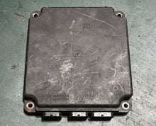 Load image into Gallery viewer, 200 hp Yamaha 68F-8591A-20-00 ECU CONTROL UNIT two stroke hpdi 2002-2003 superseded 68F-8591A-00-00 68F-8591A-01-00 68F-8591A
