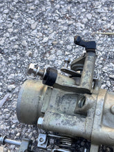 Charger l'image dans la galerie, f 225 200 hp Yamaha port THROTTLE BODY 2 69J-1375A-02-00 69J-13752-00-00 2002-2008 Four Stroke OEM
