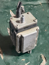 Cargar imagen en el visor de la galería, T 9.9 hp Yamaha 6G8-15358-00-00 INTAKE OIL SEPARATOR F9.9 four stroke 9.9 hp
