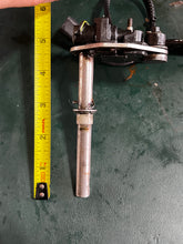 Cargar imagen en el visor de la galería, 200 225 250 hp Johnson Evinrude SHIFT ARM ASSY with SWITCH 0586437 331737 433481 431908 two stroke
