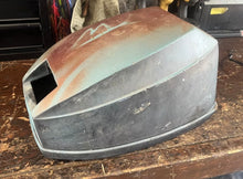 Cargar imagen en el visor de la galería, 8 HP Mercury 9420A10 TOP COWL engine cover TWO STROKE also some 6 10 &amp; 15 hp compatibility 9205A13 (engine hood) - Unit 2
