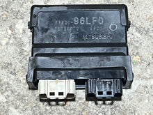Cargar imagen en el visor de la galería, DF 175 hp Suzuki ECU CONTROL UNIT 33920-96LFO four stroke 2020 some 200 hp Compatibility
