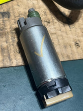 Charger l'image dans la galerie, f 115 hp Yamaha 68V-14180-01-00 vst FUEL FLOAT CHAMBER ASSY with pump 2000-2011 Four Stroke
