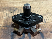 Charger l'image dans la galerie, DF 40 50 hp Suzuki 15100-87J0V FUEL PUMP 5031398 four stroke 1999-2006 Evinrude
