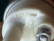 Cargar imagen en el visor de la galería, f 225 200 hp Yamaha 69J-13907-01-00 vst FUEL PUMP COMP interior &amp; FILTER 68V-13915-00-00 FOUR STROKE genuine
