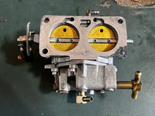 Load image into Gallery viewer, 225 200 hp Mercury CARBURETOR SET WMH-47 3311-818639A12 818639A13 818639A14 two stroke 3.0 liter CLEAN - NEED NEW BOWL GASKET
