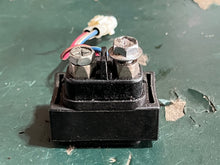 Charger l'image dans la galerie, DF 30 25 hp Suzuki STARTER MOTOR RELAY 31800-94L00 four stroke 2015-2020
