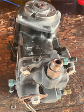 Load image into Gallery viewer, 200 225 250 hp Mercury AIR COMPRESSOR Optimax 3.0 liter Two Stroke 828123A9 two stroke superseded 8M0063279 828123A23 828123A
