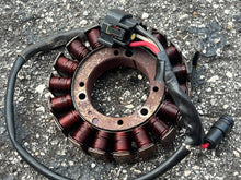Cargar imagen en el visor de la galería, f 90 hp Yamaha STATOR 67F-85510-01-00 four stroke 2002-2004 75 80 100 hp
