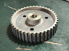 Cargar imagen en el visor de la galería, 150 200 225 250 300 hp Yamaha HPDI DRIVEN GEAR Pulley 68F-11537-00-94 two stroke 2000-2013
