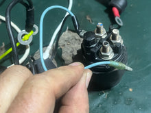 Load image into Gallery viewer, DF 60 70 HP Suzuki 38410-94552 PTT POWER TRIM RELAY up &amp; down  Four Stroke 1998-2009 compatible some 40 50 90 100 115 hp - Ev
