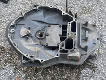 Charger l'image dans la galerie, BF 115 hp Honda MOUNT CASE 23170-ZW5-000ZA four stroke 1999-2007+ some 130 hp 1909-2004
