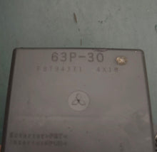 Cargar imagen en el visor de la galería, f 150 hp Yamaha 63P-30 63P-8591A-30-00 ENGINE CONTROL UNIT ASSY ecu 2005 Four Stroke -  2325 hours
