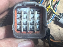 Cargar imagen en el visor de la galería, DF 50 60 hp Suzuki 36610-88LE0 WIRING engine HARNESS  2015 df50avt
