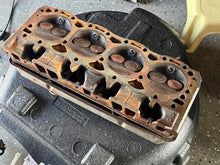 Cargar imagen en el visor de la galería, sold ebay aug2025——5.0 5.7 Liter OMC 1989 cylinder head #1 3853852 985431 Valve Cover 0986748 volvo
