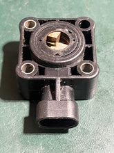 Cargar imagen en el visor de la galería, 75-300 hp Mercury TPI THROTTLE POSITION INDICATOR front-to-back 832952-1 8329521 832952-10 832952-11 Two Stroke dfi efi
