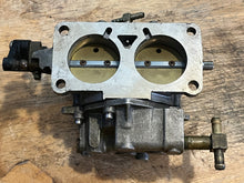 Load image into Gallery viewer, 200 hp Mercury CARBURETOR SET WMV 5-2 3326-828272A14 828272A50 two stroke 1996-1998 compatible 175 150 hp
