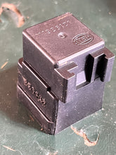 Load image into Gallery viewer, Mercury Mercruiser ELECTRICAL RELAY 86-365202T sterndrive inboard
