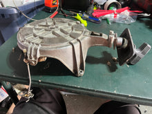 Charger l'image dans la galerie, 40 35 hp Tohatsu 40c Nissan RECOIL STARTER ASSY 345050001 two stroke 1996-2004
