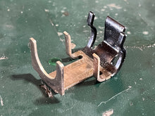 Cargar imagen en el visor de la galería, f 250 hp Yamaha 3 count FUEL INJECTOR CLIPS 6P2-13577-00-00 four stroke 2005-2018 some 200 225 hp compatibility
